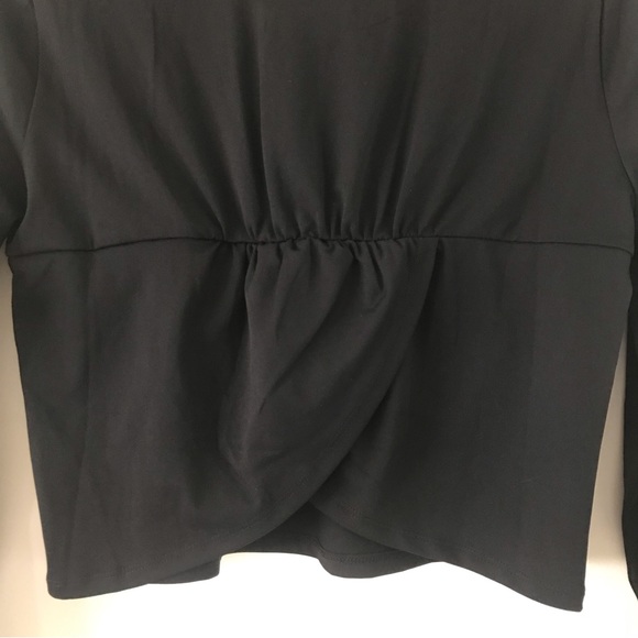 Fabletics Avery Black Long Sleeve Get It Twisted Crop Top - Size Medium - Picture 4 of 11